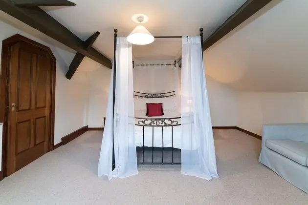 Kır Evi, 2 Yatak Odası (Plas Helyg)