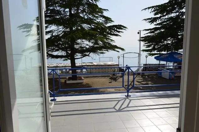 Standard İki Ayrı Yataklı Oda, Deniz Manzaralı, Zemin Kat