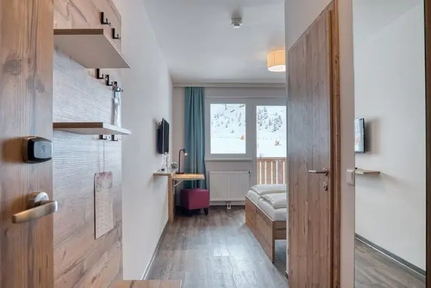 Panoramic Tek Büyük veya İki Ayrı Yataklı Oda