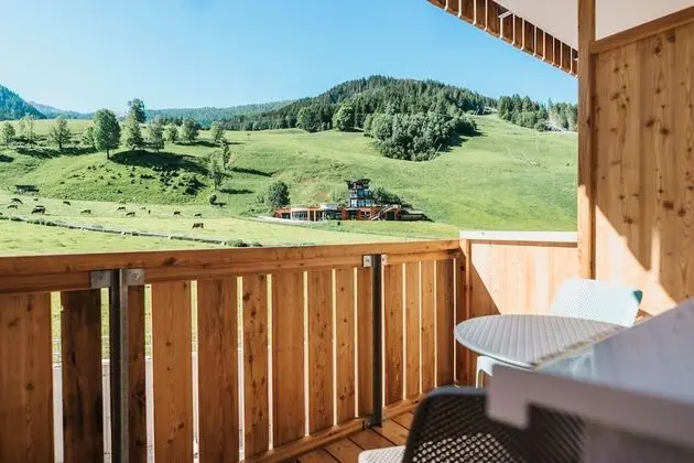 Panoramic Tek Büyük veya İki Ayrı Yataklı Oda