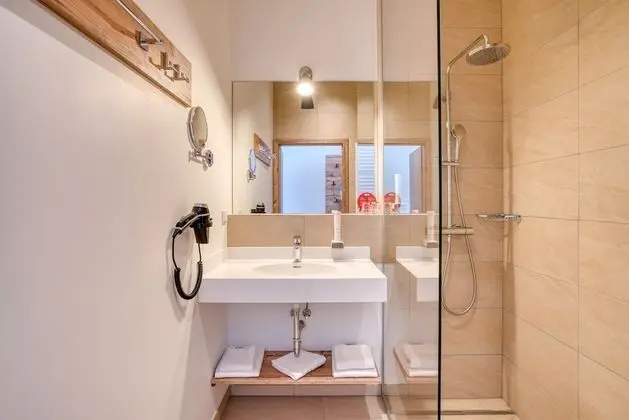 Standard Tek Büyük veya İki Ayrı Yataklı Oda