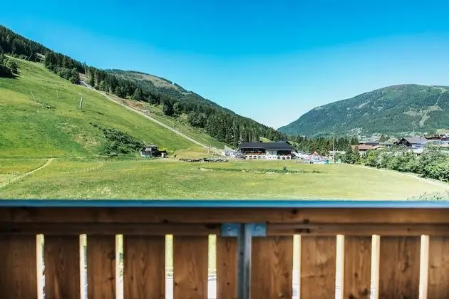 Standard Tek Büyük veya İki Ayrı Yataklı Oda