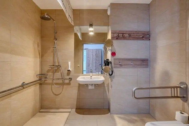 Standard Tek Büyük veya İki Ayrı Yataklı Oda, Engellilere Uygun, Anti Alerjik