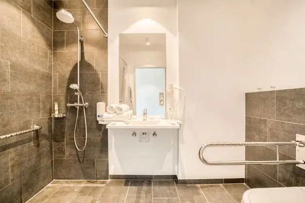 Standard Tek Büyük Yataklı Oda, 2 Tek Kişilik Yatak, Engellilere Uygun, Balkon