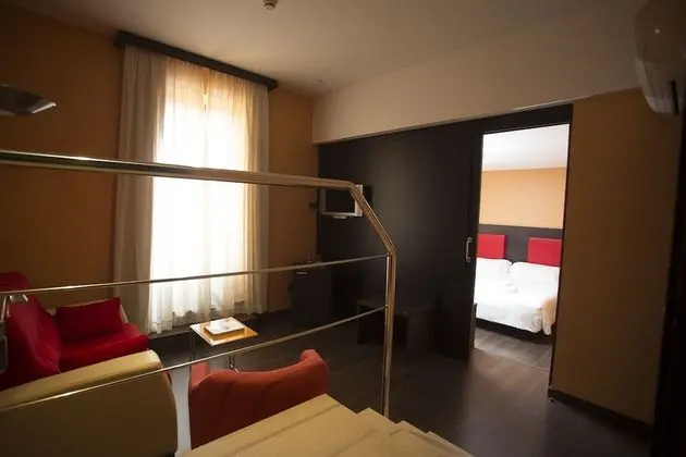 Junior Süit (2 Adults + 2 Children)