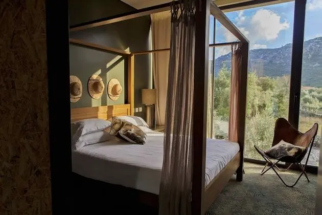 Tek Büyük Yataklı Oda