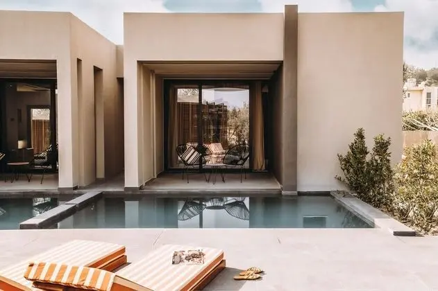 Suite with Private Pool