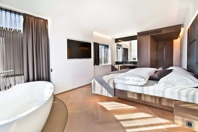 Executive Tek Büyük Yataklı Oda