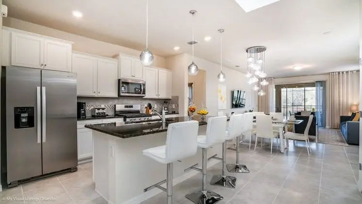 Villa (5445 Luxury 6 Bedroom 4.Bath  Home Wi)