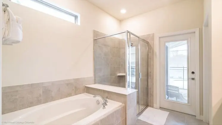 Villa (5445 Luxury 6 Bedroom 4.Bath  Home Wi)