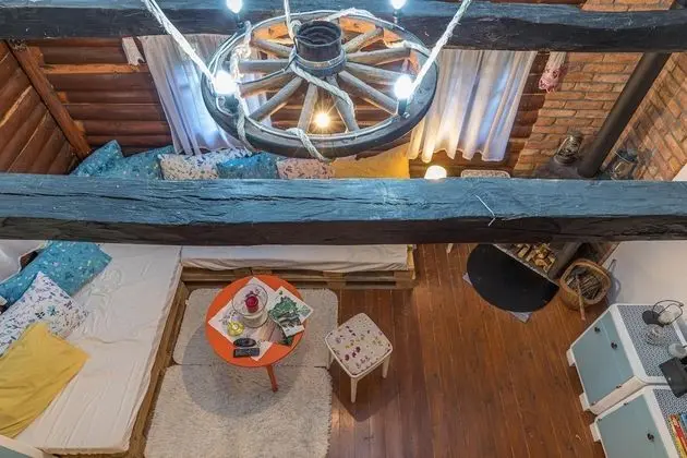 Family Ev, 1 Çift Kişilik Yatak ve Çekyat, Bahçeli (Cool Shack Premar With Wi-Fi & Smart)