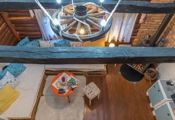 Family Ev, 1 Çift Kişilik Yatak ve Çekyat, Bahçeli (Cool Shack Premar With Wi-Fi & Smart)