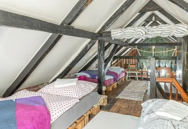 Family Ev, 1 Çift Kişilik Yatak ve Çekyat, Bahçeli (Cool Shack Premar With Wi-Fi & Smart)