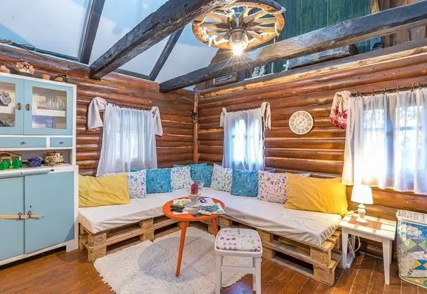 Family Ev, 1 Çift Kişilik Yatak ve Çekyat, Bahçeli (Cool Shack Premar With Wi-Fi & Smart)