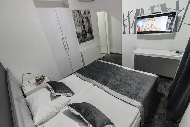 Economy Tek Büyük Yataklı Oda