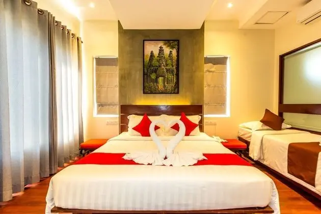 Deluxe Üç Kişilik Oda, Balkon