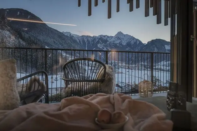 Junior Tek Büyük Yataklı Oda