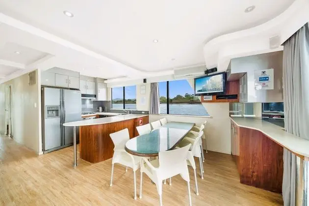 Luxury Karavan, 4 Yatak Odası, Nehir Manzaralı (Aegean 60)
