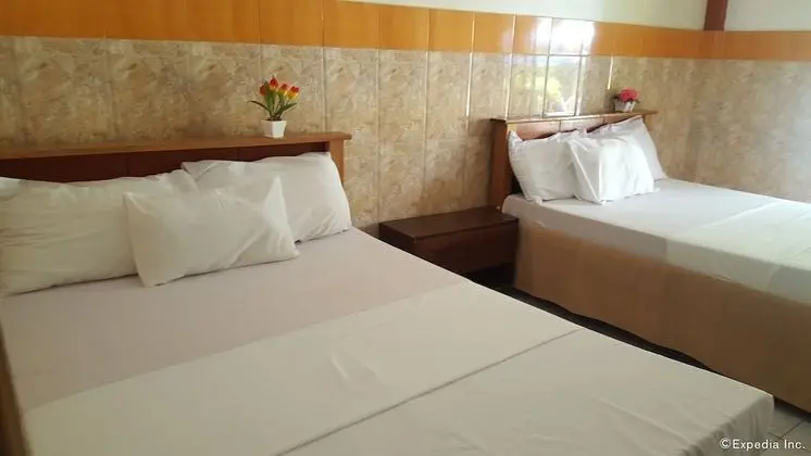 Family Oda, 2 Büyük (Queen) Boy Yatak