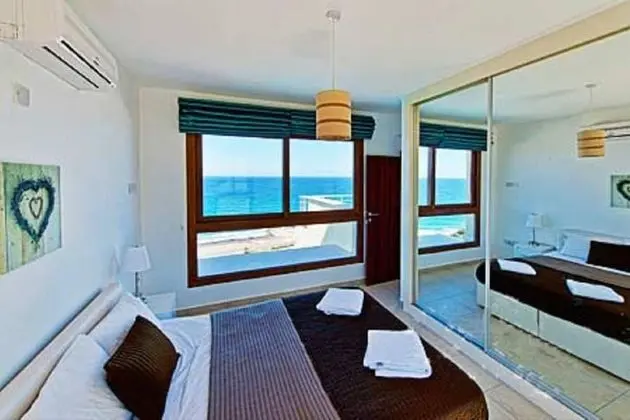Villa, 4 Yatak Odası, Balkon