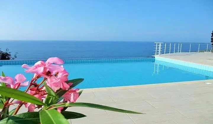 Villa, 4 Yatak Odası, Balkon