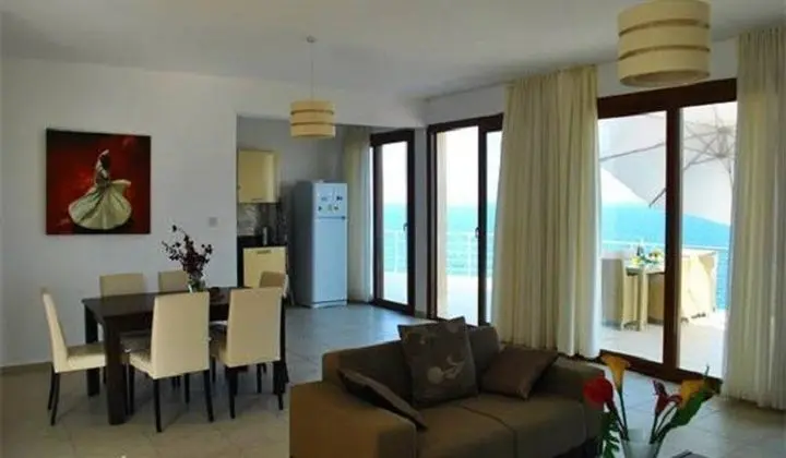 Villa, 4 Yatak Odası, Balkon