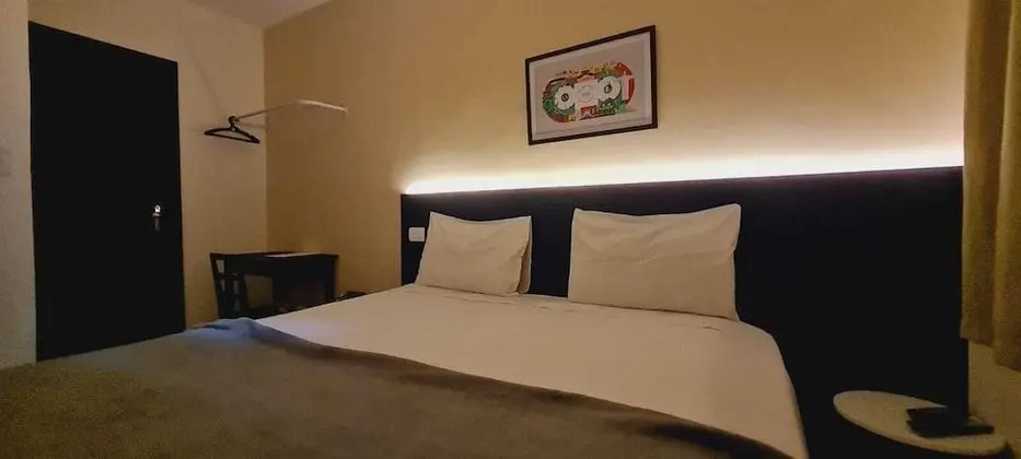 Standard Tek Büyük veya İki Ayrı Yataklı Oda, 1 Çift Kişilik veya 2 Tek Kişilik Yatak