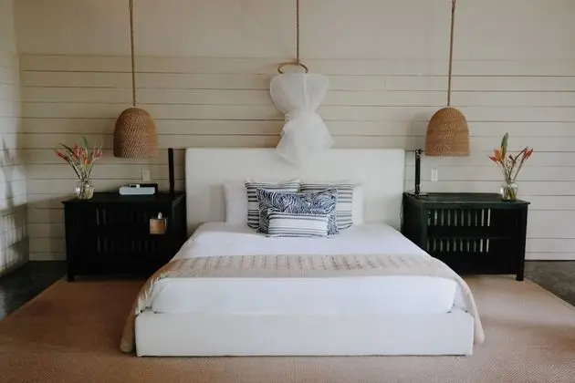 Signature Canopy Suite