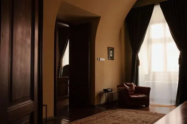 Deluxe Apart Daire, Sigara İçilmez