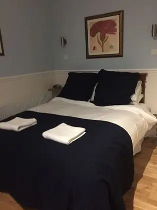 Tek Büyük Yataklı Oda, Küvet (Christchurch Room)