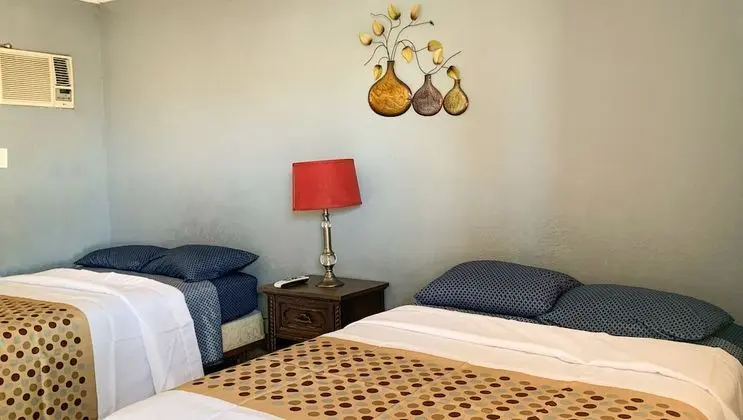 Oda, 2 Çift Kişilik Yatak, Sigara İçilmez, Buzdolabı ve Mikrodalga