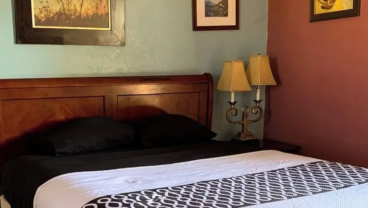 Süit, 2 Çift Kişilik Yatak, Sigara İçilmez, Buzdolabı ve Mikrodalga