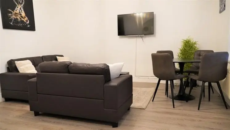 Ev, Özel Banyo (2 Bed Occupancy 7)