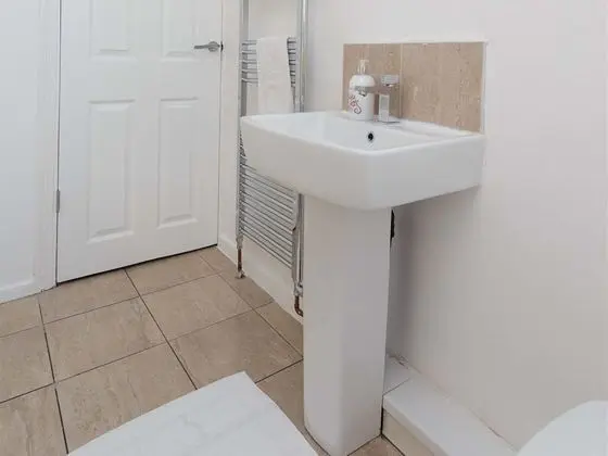 Ev, Özel Banyo (2 Bed Occupancy 7)