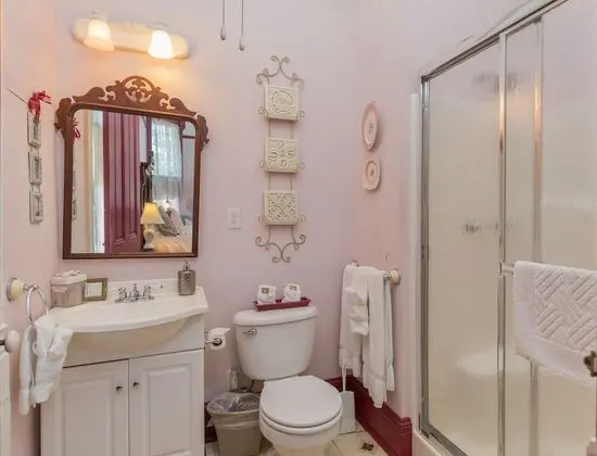 Signature Oda, Özel Banyo (Heather's Rose)
