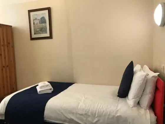 Tek Kişilik Oda (with Private Bathroom)