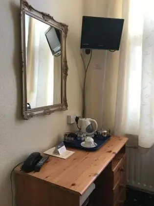 Tek Kişilik Oda (with Private Bathroom)