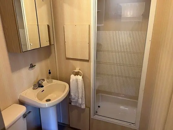 Economy Karavan, Banyolu/Duşlu