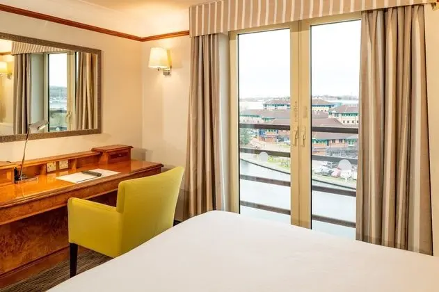 Club Oda (Waterfront Family KingBed + SingleBed)