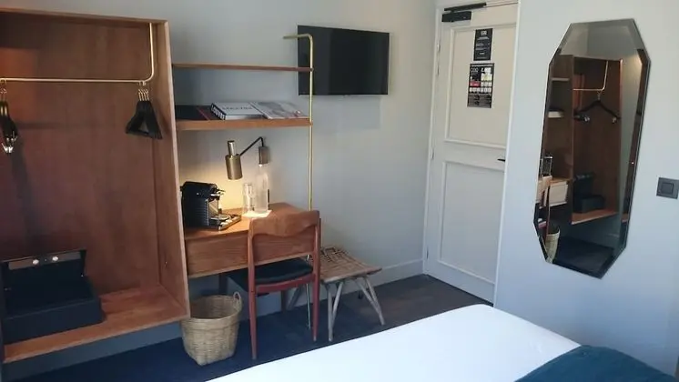 Classic Tek Büyük Yataklı Oda