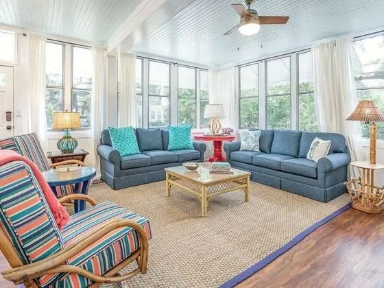 Ev, Birden Çok Yatak, Havuz Kullanımı, Havuz Manzaralı