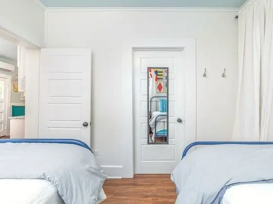 Ev, Birden Çok Yatak, Havuz Kullanımı, Havuz Manzaralı