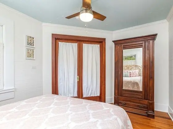 Ev, Birden Çok Yatak, Havuz Kullanımı, Havuz Manzaralı