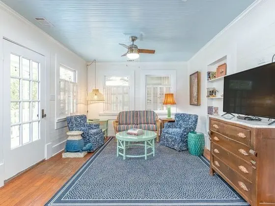 Ev, Birden Çok Yatak, Havuz Kullanımı, Havuz Manzaralı