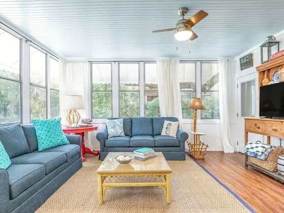 Ev, Birden Çok Yatak, Havuz Kullanımı, Havuz Manzaralı