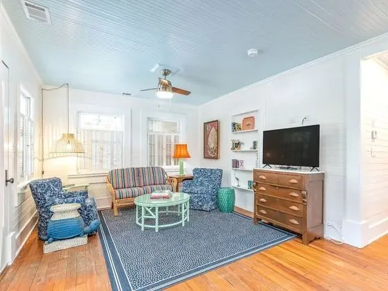 Ev, Birden Çok Yatak, Havuz Kullanımı, Havuz Manzaralı