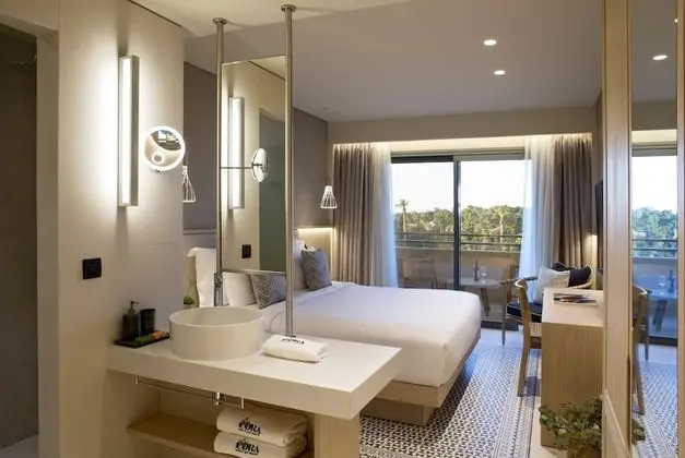 Deluxe Double Room Sea View Sharing Pool