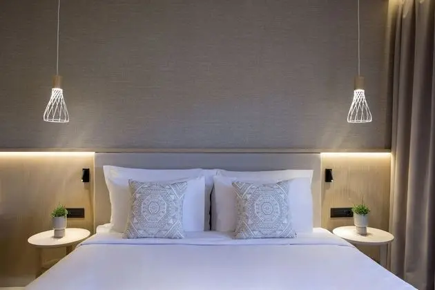 Deluxe Tek Büyük Yataklı Oda, Kişiye Özel Havuzlu, Deniz Manzaralı