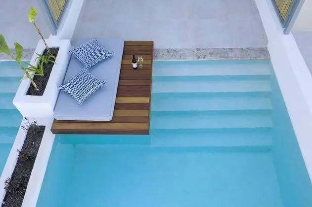Deluxe Tek Büyük Yataklı Oda, Kişiye Özel Havuzlu, Deniz Manzaralı