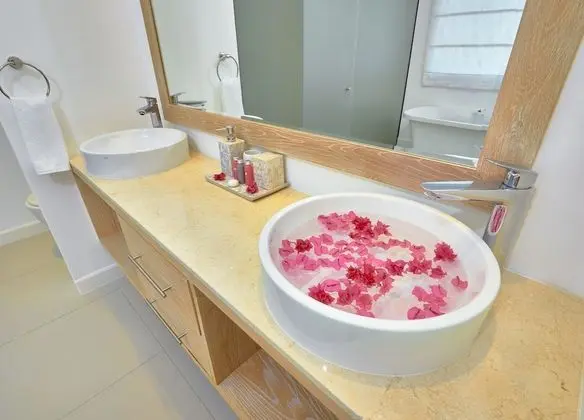Luxury Villa, 3 Yatak Odası, Havuz Manzaralı, Bahçeli